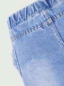 SHEIN 年轻女孩休闲百搭百搭可爱蝴蝶结提花口袋舒适宽松直筒水洗牛仔裤，适合日常外出 - 淺色水洗藍 - 查看 5