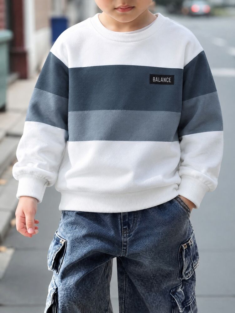 SHEIN Young Boy Casual Comfortable Fashion Minimalist Round Neck Short Sleeve Long Pants T-Shirt Set, Classic Cool Square Split Pattern Print, Cool Exquisite Small Logo Text Pattern Print, Suitable For Autumn/Winter Back To School Season - Blue and White - View 2