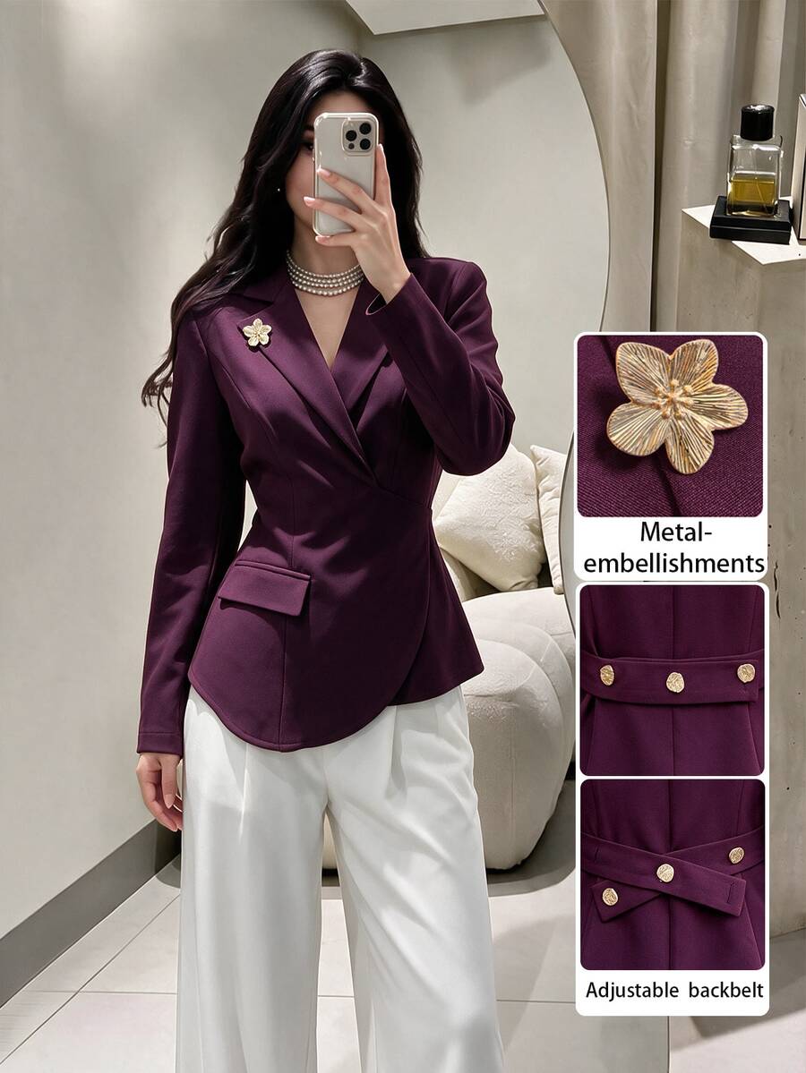 Modelyn Blazer Wanita Elegan Warna Polos Lengan Panjang Bahu Reguler, Jaket Kasual Dekorasi Gesper Logam, Cocok untuk Pakaian Kantor, Makan Malam, dan Perjalanan Musim Gugur