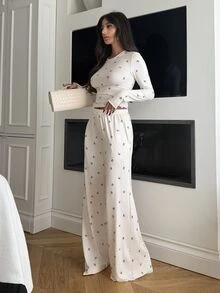 Ronhire 高个女款蝴蝶结印花圆领修身长袖T恤和宽松长裤两件套休闲夏季家居服套装 - 白色 - 查看 6