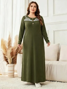 Seusyu Plus Size Women Lace Patchwork Casual Party Dress - Green - View 4