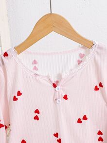 SHEIN 女童大童愛心圖案V領半開鈕扣前襟荷葉邊長袖居家休閒睡衣套裝 2件組 柔軟舒適 秋冬/四季款 - 彩色 - 查看 3