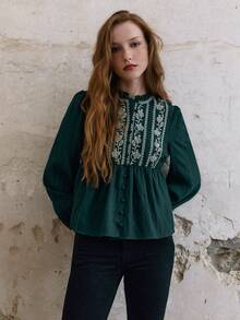 Nöista Áo blouse nữ màu xanh lá có thêu trước ngực, tạo độ phồng ở đường eo, phù hợp cho phong cách thường ngày, trang phục hằng ngày cho mùa thu đông - Màu xanh lá cây đậm - Xem 3