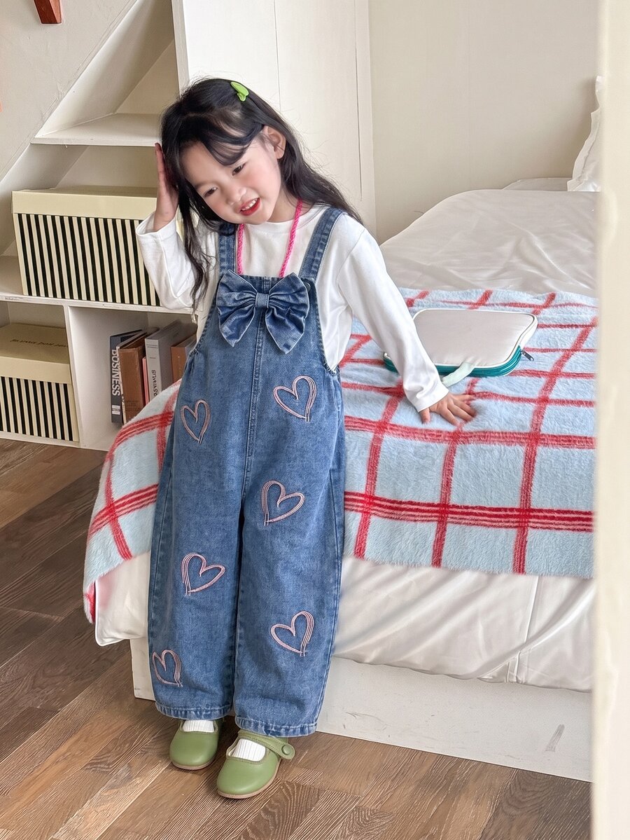 Genkimix Kids 女童西式牛仔女牛仔嬰兒藍牛仔吊帶褲,愛心刺繡,蝴蝶結裝飾,寬鬆直筒褲腿,秋季 - 中等水洗藍 - 查看 1