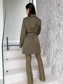Yohana Edit 时尚法式复古H型腰带收腰翻领驼色女秋冬风衣 - 軍綠色 - 查看 2