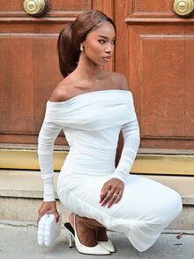 Mima John Spring And Summer Elegant White Long-Sleeved Off-Shoulder Pleated Mesh Bodycon Dress - White - View 3