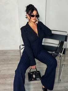 Dayanna Comas 女士优雅性感蓝黑条纹撞色西装套装，修身西装外套 + 低腰 V 领喇叭裤 2 件套，时尚休闲商务装、通勤装、职业装，适合日常外出、约会、派对和正式场合 - 彩色 - 查看 5