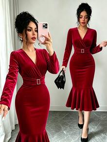 Selianne Vintage Burgundy Velvet Deep V-Neck Long Sleeve Cinched Waist Rhinestone Square Buckle Fitted Bodycon Mermaid Midi Dress For Women - Burgundy - View 1