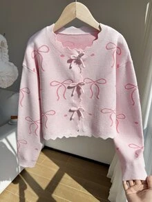 SHEIN Sparklyn 女童秋冬時尚百搭短版粉色提花蝴蝶結＋手工蝴蝶結開襟衫，蝴蝶與鈕扣細節增添甜美優雅感，柔軟面料易搭配長褲與裙裝，適合派對、外出、購物、上學等多種場合的秋冬時尚單品 - 粉色 - 查看 3