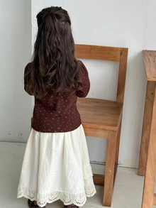 Dazy Kids ملابس علوية كاجوال للبنات الرضع بطبعة زهور صغيرة وياقة دائرية وأكمام طويلة منتفخة - قهوة بني - مشاهدة 5