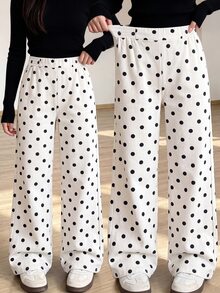 SHEIN 2026新款青少年女孩牛仔褲，秋季新品，時尚休閒風，波點布料，彈性腰頭，荷葉邊設計，寬鬆直筒版型，適合日常拍照、逛街、日常出遊、派對、音樂節、度假等場合 - 黑與白 - 查看 1