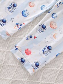 2pcs Boys Fashionable Comfortable Lapel Open Front Button-Up Astronaut Planet Print Long Sleeve Long Pants Flame Retardant Pajama Set - White - View 5