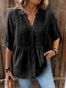 Linhara CURVE Plus Size Black Soft Ruched Texture Fabric V-Neckline Chest Patchwork Water-Soluble Lace Cuff Snap Design 3/4 Sleeve V-Neck Opening Contrast Color Buttons Casual Outing Vacation Versatile Commute Blouse - Black - View 6