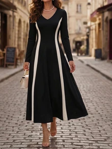 SHEIN فستان ميدي محبوك للسيدات بألوان أسود وأبيض بتصميم كتل لونية، ياقة على شكل حرف V وأكمام طويلة مع لوحة تباين عمودية، فستان بتصميم ضيق من الأعلى وواسع من الأسفل مناسب لمناسبات التنقل - الأسود - مشاهدة 8