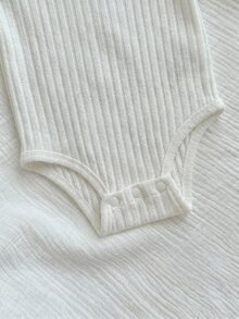 SHEIN 女嬰休閒簡約針織彈性純色開襠短袖連身衣 3件套 夏季百搭 黑色 粉色 白色 外出舒適柔軟 - 彩色 - 查看 4