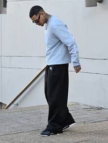 Devon Thys 男士纯色抽绳腰带口袋休闲宽松运动裤，灰色宽松运动裤，适合返校季穿着 - 黑色 - 查看 3