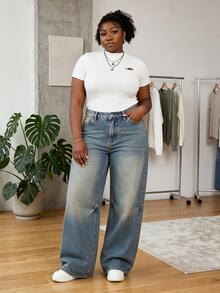 CurvyTilda Plus Size Women Pockets Button Casual Versatile Commuter Wide Leg Jeans Y2k Baggy Jeans, For Hourglass Body Shape - Blue - View 4