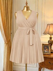 Rometta Women's Plus Size Fashion Solid Color Sleeveless V-Neck Dress - Apricot - View 7