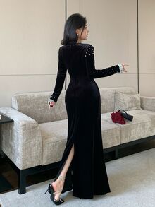 Modelyn Elegant Round Neck Velvet Pearl Beaded Long Sleeve Bodycon Mermaid Party Dress - Black - View 3