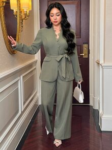 Feyla Fashionable Ladies' Green Blazer And Trousers Set With Deep V Neckline And Wide Cut Pants Perfect For Office Wear - Green - View 4