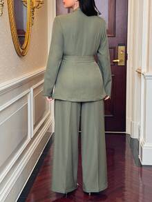 Feyla Fashionable Ladies' Green Blazer And Trousers Set With Deep V Neckline And Wide Cut Pants Perfect For Office Wear - Green - View 2