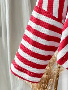 SHEIN 2-delat set för småflicka: topp och utsvängda byxor, sött röd- och vitrandigt med jordbärslapp, lång ärm, mock neck, regular fit, ribbat, för högtider och höst - Röd - Visa 7