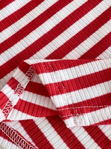 SHEIN 2-delat set för småflicka: topp och utsvängda byxor, sött röd- och vitrandigt med jordbärslapp, lång ärm, mock neck, regular fit, ribbat, för högtider och höst - Röd - Visa 6