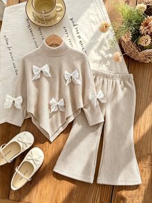 SHEIN (Young Girl) 秋冬休閒 T-shirt 套裝，設計感不對稱套頭高領淺杏色針織羅紋刷毛布料，正面白色 3D 蝴蝶結裝飾長袖上衣，搭配淺杏色純色休閒喇叭長褲，2 件套，適合秋冬返校季，優雅淑女高端日常校園、外出、旅行、派對穿著 - 杏色 - 查看 7
