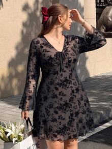 GalTyme Plus Size Sexy Fashion Lace-Up Dress For Date And Vacation Winter - Black - View 3