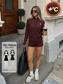 SHEIN PETITE مجموعة من قطعتين للنساء الصغيرات: جاكيت بني وشورت رياضي كاجوال مع كنزة متطابقة. - بني - مشاهدة 4