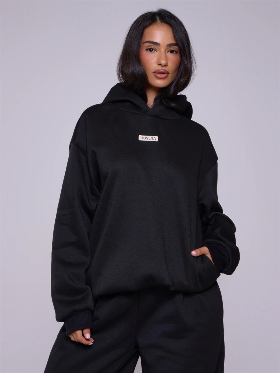 MUSERA Logo 文字刺绣贴片超大款连帽衫宽松卫衣返校舒适可爱休闲日常 Y2K 街头风胶囊衣橱黑色春夏度假假日 - 黑色 - 查看 1