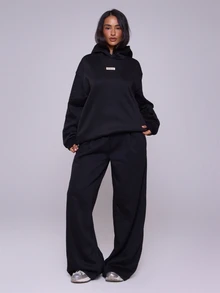 MUSERA Logo 文字刺绣贴片超大款连帽衫宽松卫衣返校舒适可爱休闲日常 Y2K 街头风胶囊衣橱黑色春夏度假假日 - 黑色 - 查看 2