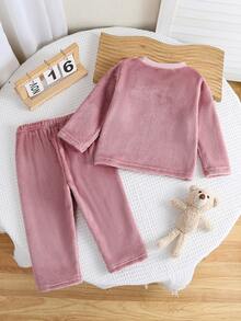 SHEIN Playful Pals 女嬰灰粉色珊瑚絨長褲長袖休閒可愛2件式居家服，可愛水豚表情圖案，秋季居家親子套裝 - 藕粉色 - 查看 3