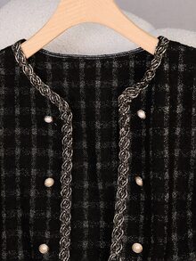 GlowEve CURVE Jaket Pendek Tweed Kasual Elegan Ukuran Plus Wanita untuk Perjalanan Musim Dingin - Hitam - View 4