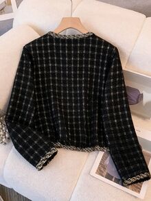 GlowEve CURVE Jaket Pendek Tweed Kasual Elegan Ukuran Plus Wanita untuk Perjalanan Musim Dingin - Hitam - View 2