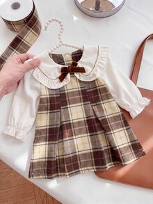 SHEIN 1件女嬰休閒復古棕色格紋彼得潘領蝴蝶結長袖拼接2合1洋裝，適合秋冬日常穿著 - 卡其色 - 查看 7