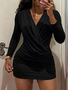 StreetHx Sexy Criss-Cross Deep V Neck Little Black Dress, Long Sleeve Ruched Waist Elastic Slim Fit Bodycon Mini Dress - Grey - View 4
