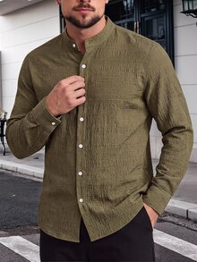 Manfinity Homme 2026春夏男士軍綠色立領長袖鈕扣襯衫，極簡俐落休閒風 - 綠色 - 查看 4