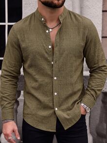 Manfinity Homme 2026春夏男士軍綠色立領長袖鈕扣襯衫，極簡俐落休閒風 - 綠色 - 查看 1