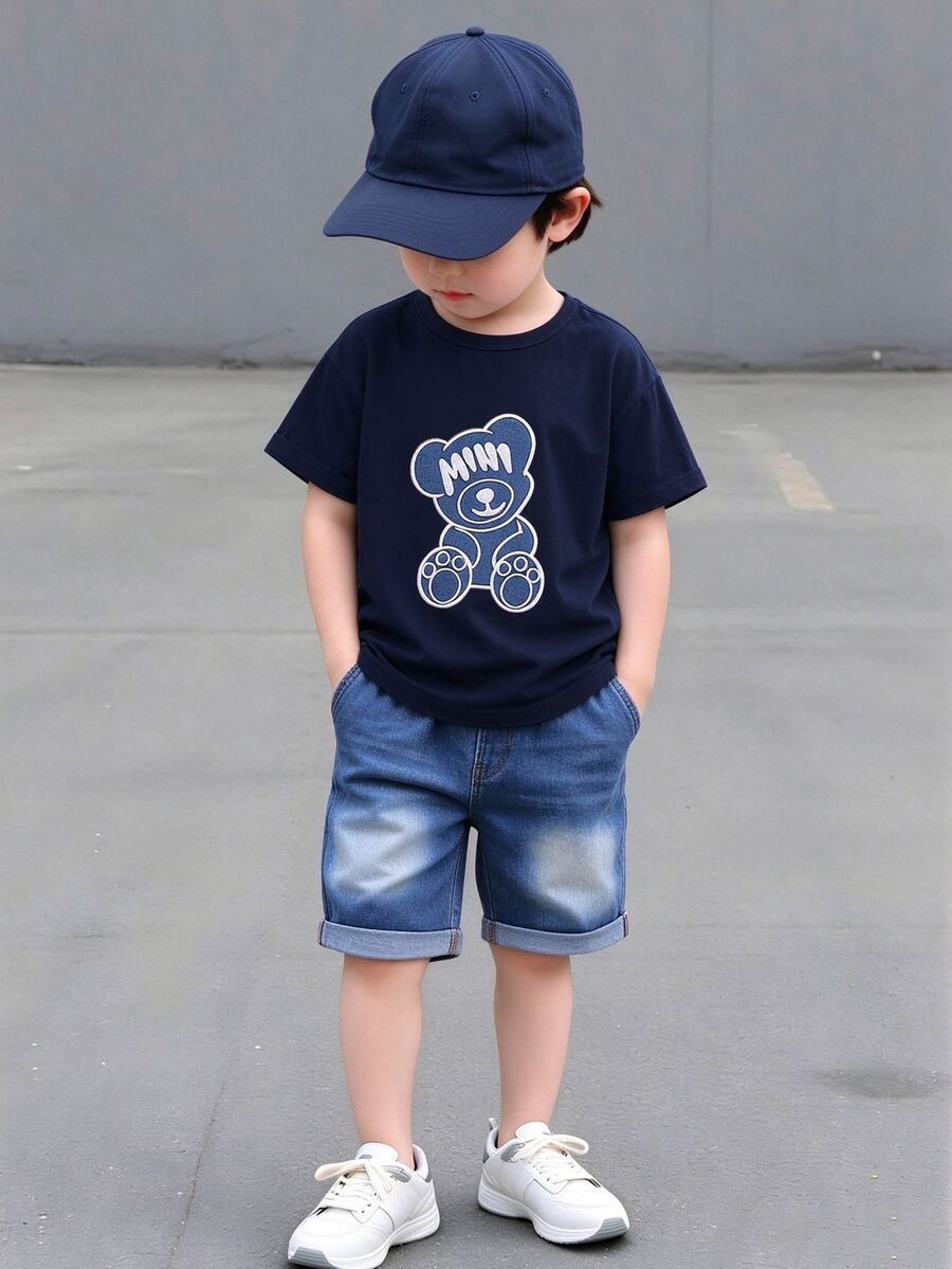 SHEIN Genkimix Kids 2件套男童休闲牛仔熊刺绣短袖圆领T恤和短裤套装，适合日常休闲、运动、上学、户外活动、夏季穿着