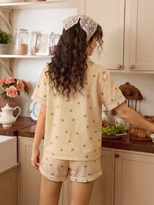 Tulorae Women's New Lemon Plaid Print Button-Front Short Sleeve Shorts Pajama Set - Yellow - View 2