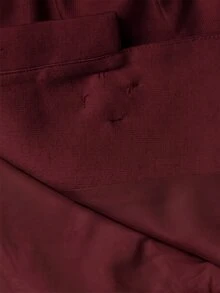 SHEIN MOD 優雅青蛙鈕扣掛脖上衣與直筒長褲套裝 - 酒紅色 - 查看 4