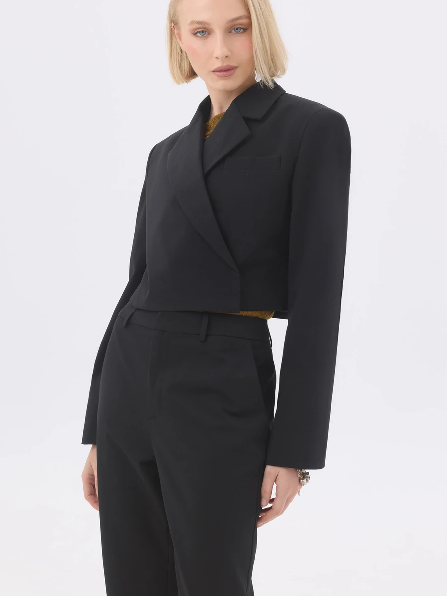 KÆRIA Hus Cropped Blazer - Wool Blend Tailoring - Black -Fully Lined, Tailored, Office, Minimalist