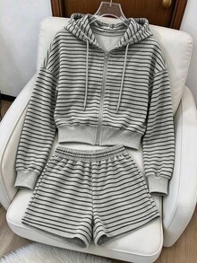 Resyla 新款時尚條紋運動服套裝，街頭風青春拉鍊連帽外套與短褲 2 件組，極簡運動風連帽夾克 + 短褲套裝，優雅舒適設計，休閒外出 2 件套，條紋套裝，數位印花套裝 - 淺灰色 - 查看 3