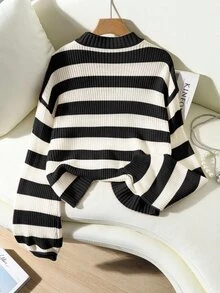 Franclia Women's Striped Casual Daily Long Sleeve Sweater - Black and White - View 2