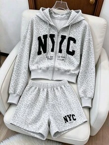Resyla 新款時尚豹紋 NYC 字母印花運動服套裝，街頭風青春感拉鍊連帽外套與短褲 2 件組，極簡運動風連帽夾克 + 短褲套裝，優雅舒適設計，紐約套裝，豹紋印花套裝，戶外、度假、攝影街頭風、街頭服飾、開學季、教師節 - 淺灰色 - 查看 4