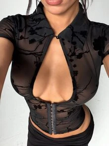 EgrlEra Blusa gótica sexy de verano con efecto aterciopelado, calado, transparencia y estampado floral negro para Halloween y salidas nocturnas - Negro - Ver 9