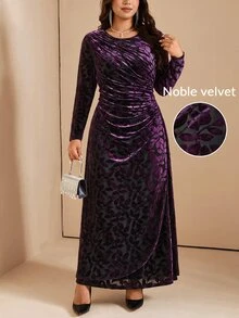Comfylo 大尺碼女款圓領長袖百褶天鵝絨優雅連身裙 秋季 - 紫色 - 查看 7