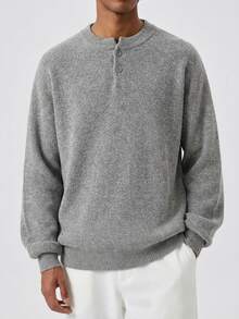 RONVEXI Sweater Lengan Panjang Pria Minimalis Bergaris dengan Kancing Setengah Plaket - Grey - View 1