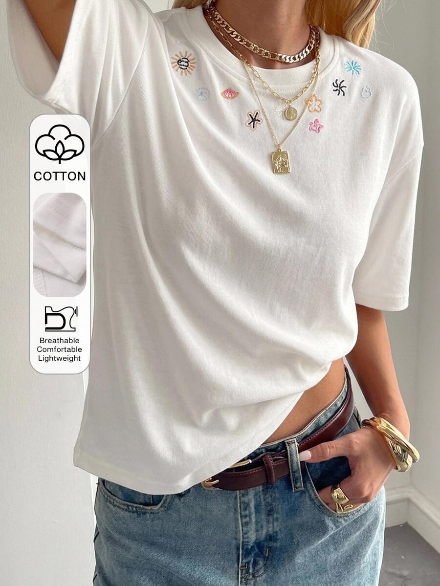DAZY Autumn Winter New Loose Casual Round Neck Basic Women's Short Sleeve T-Shirt Graphic Tees - White - View 1